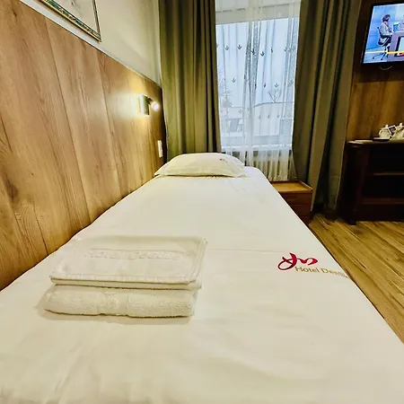 Destille Hotel 2*
