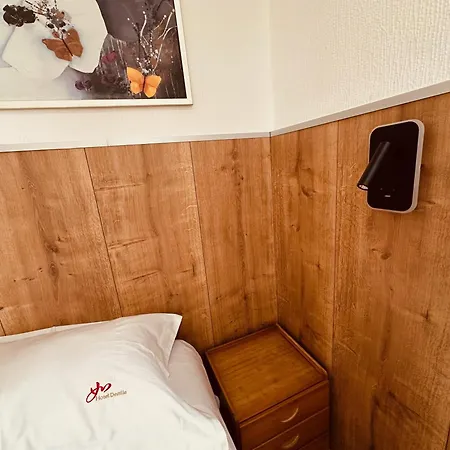 Hotel Destille 2*